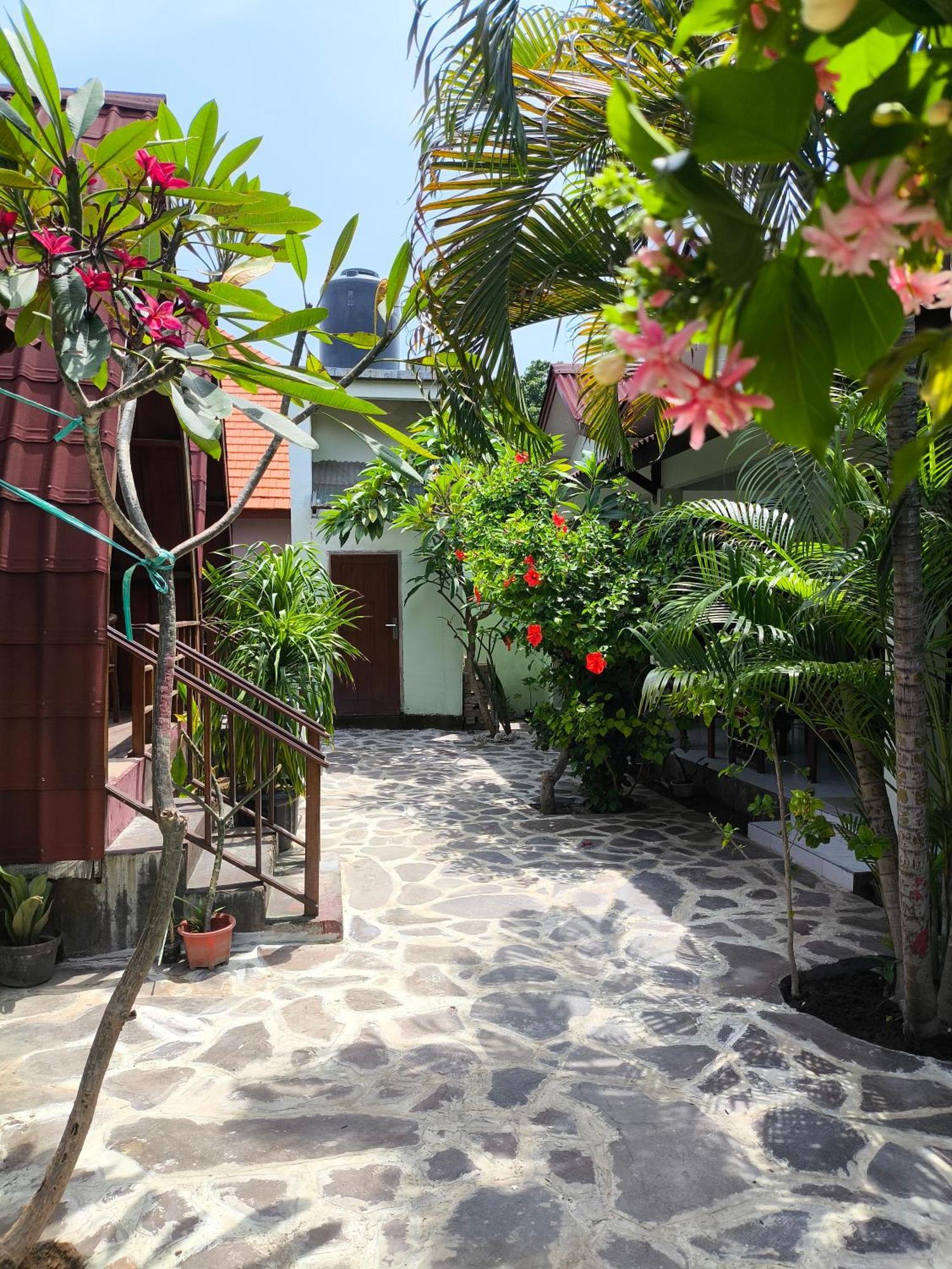 Gili Mesari Cottages & Homestay Gili Trawangan Exterior foto